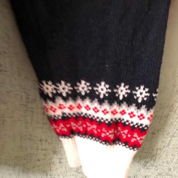 Tommy Hilfiger Reindeer Christmas Icelandic Sweater - Picture 5 of 7